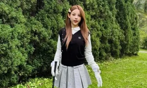 Cách mặc khiến Huyền Baby trông trẻ hơn tuổi 35