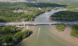 Đường vào cảng lớn nhất Đồng Nai thu phí 20.000-110.000 đồng mỗi lượt ôtô